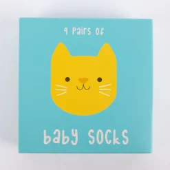Baby Söckchen Katze Cookie 4er Set in Geschenkbox grün blau rot braun 13,5x13,5cm