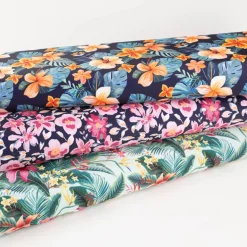 Badeanzugstoff UPF 50 bi-elastisch recycelt Blüten rosa dunkelblau 1,50m Breite
