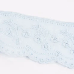 Batiststickereiband Spitzenband Blumen blau Breite: 4,5cm