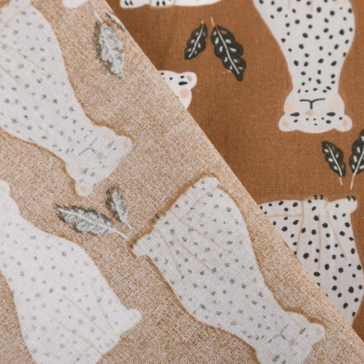 Baumwollstoff Amaou Leopard braun 1,47m Breite