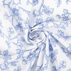 Baumwollstoff Perkal Retro Blumenranken Elisabeth ecru blau 1,5m Breite