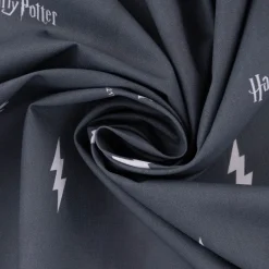 Baumwollstoff Popeline Digitaldruck Harry Potter Schriftzug Blitz grau weiß dunkelgrau 1,5m Breite