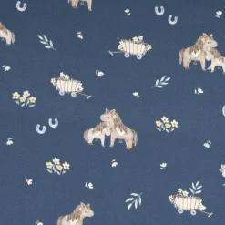 Baumwollstoff Popeline Fine Poplin Digitaldruck SWEET HORSES Pferd Fohlen Heuwagen blau braun 1,45m Breite