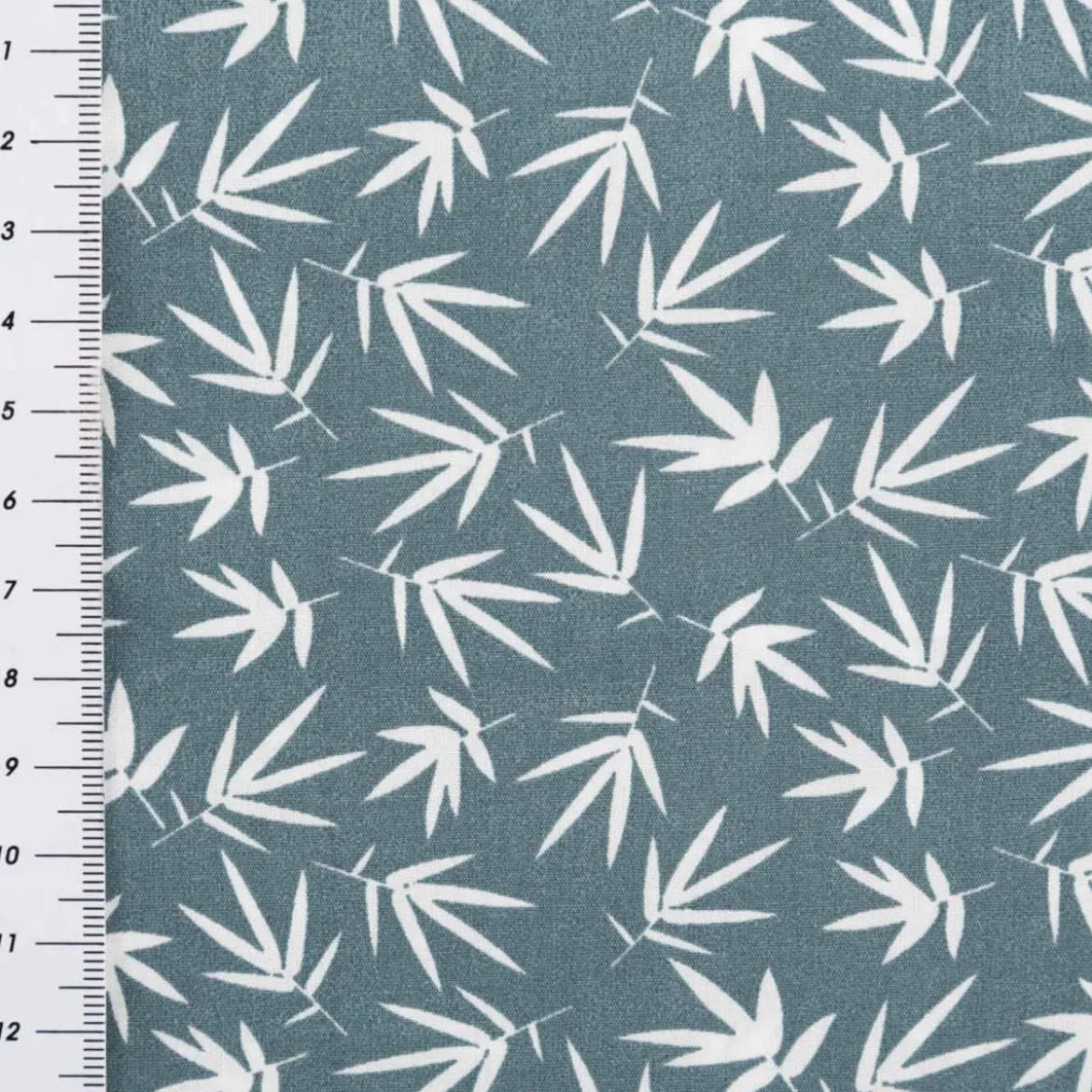 Baumwollstoff Popeline Rikka Blätter graublau 1,45m Breite