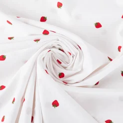 Baumwollstoff Popeline Stoff Mini Erdbeeren weiß rot grün 1,45m Breite