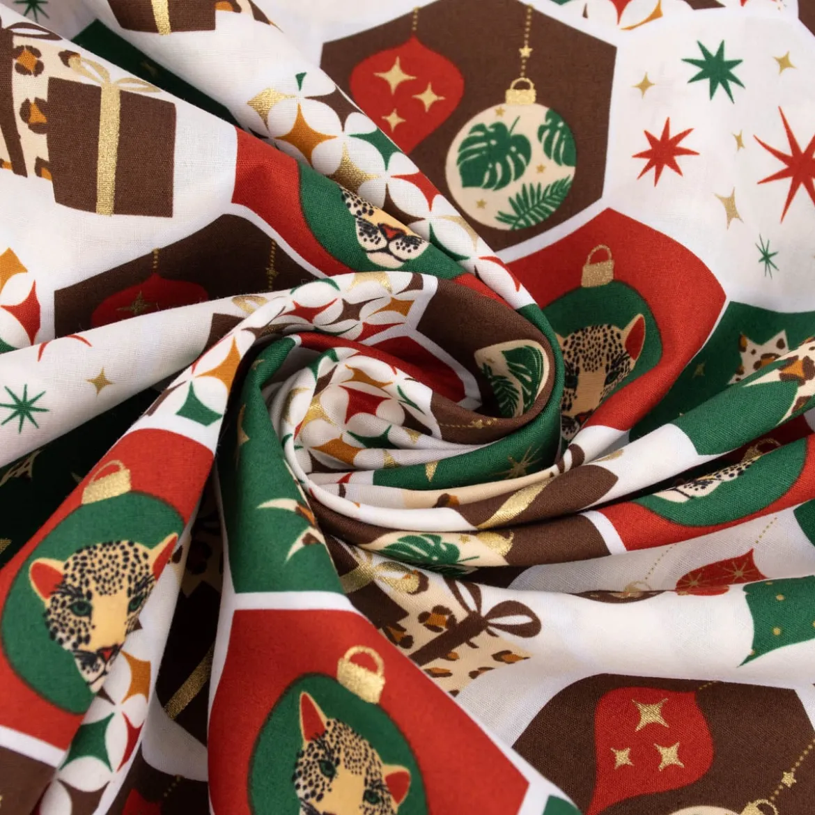 Baumwollstoff Popeline Weihnachten Waben Kugeln Sterne Geschenke wollweiß rot grün braun gold 1,45m Breite