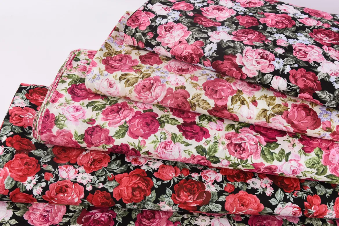 Baumwollstoff Rosen schwarz rot grün 1,45m Breite