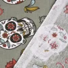 Baumwollstoff Totenköpfe Blumen Blätter altgrün rot mint 1,5m Breite