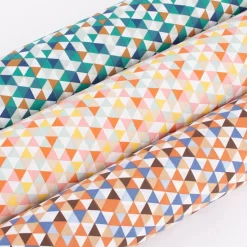Baumwollstoff Trimia Geometrie Dreiecke weiß blau bunt 1,5m Breite