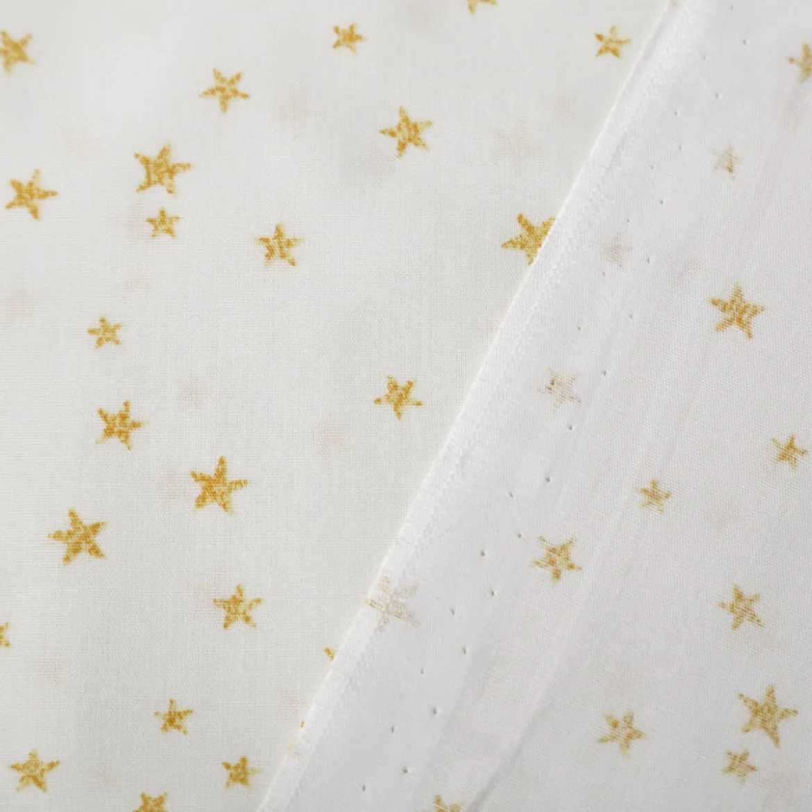 Baumwollstoff Webware Weihnachten Sterne creme goldfarbig 1,45m Breite
