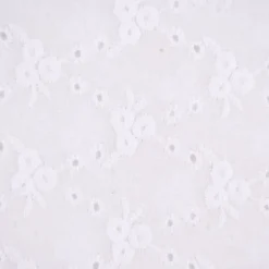 Bekleidungsstoff Blusenstoff Lochstickerei Rosen Bogenkante einfarbig weiß 1,3m Breite