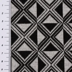 Bekleidungsstoff Viskose Jacquard Dreiecke Rauten hellgrau schwarz 1,45m Breite