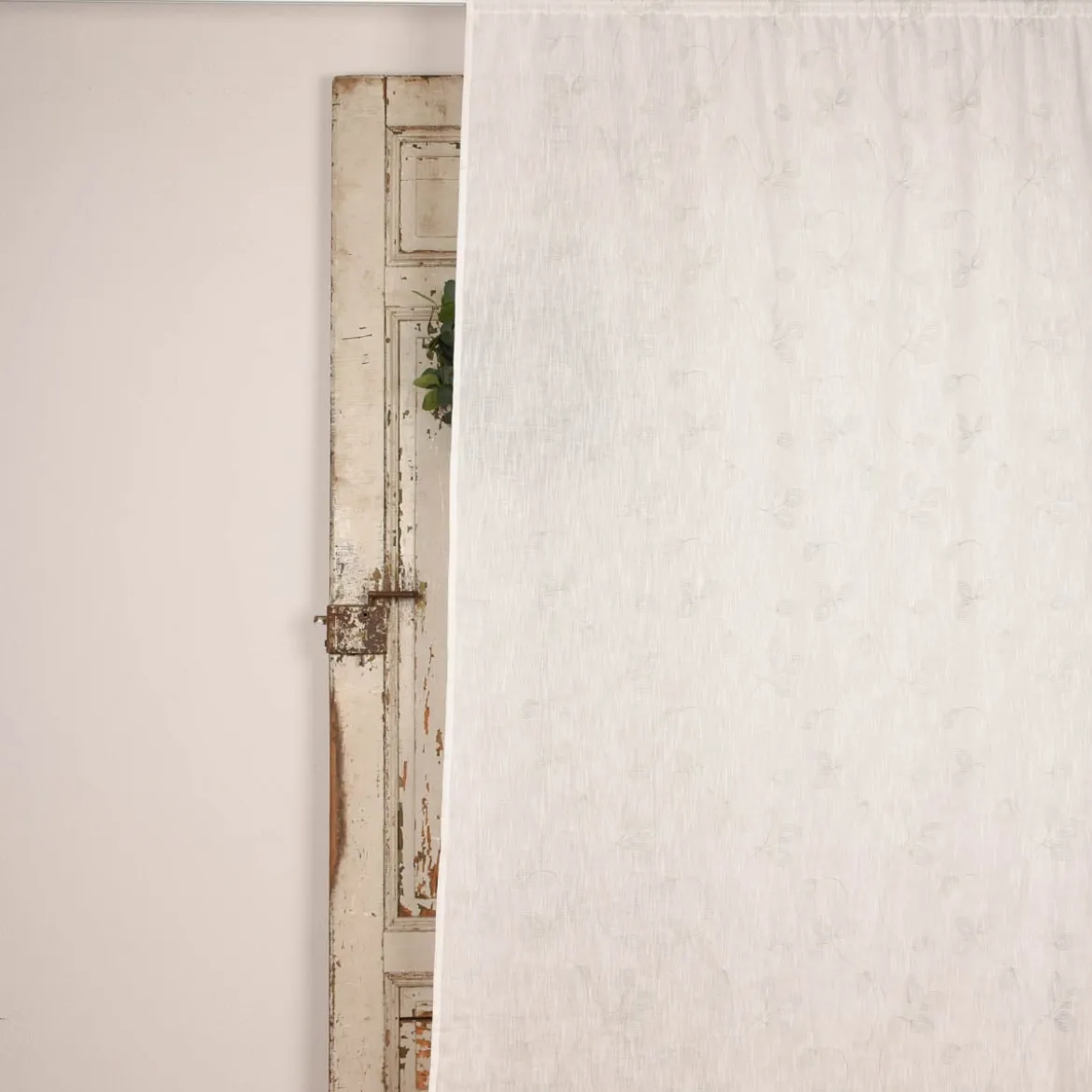 Bio Gardine transparenter Vorhangschal aus Bio Baumwolle mit Blätterstickerei und natürlicher Leinenstruktur weiß grün 140x245cm