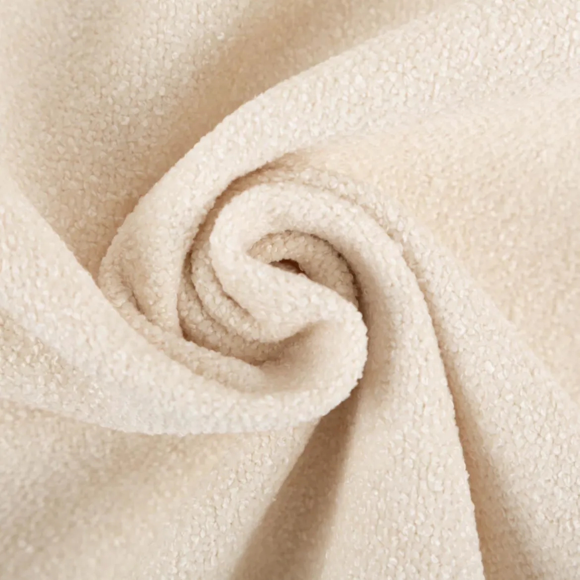 Boucle Polsterstoff mit Fleckschutz Petproof Doha uni wollweiß 1,45m Breite