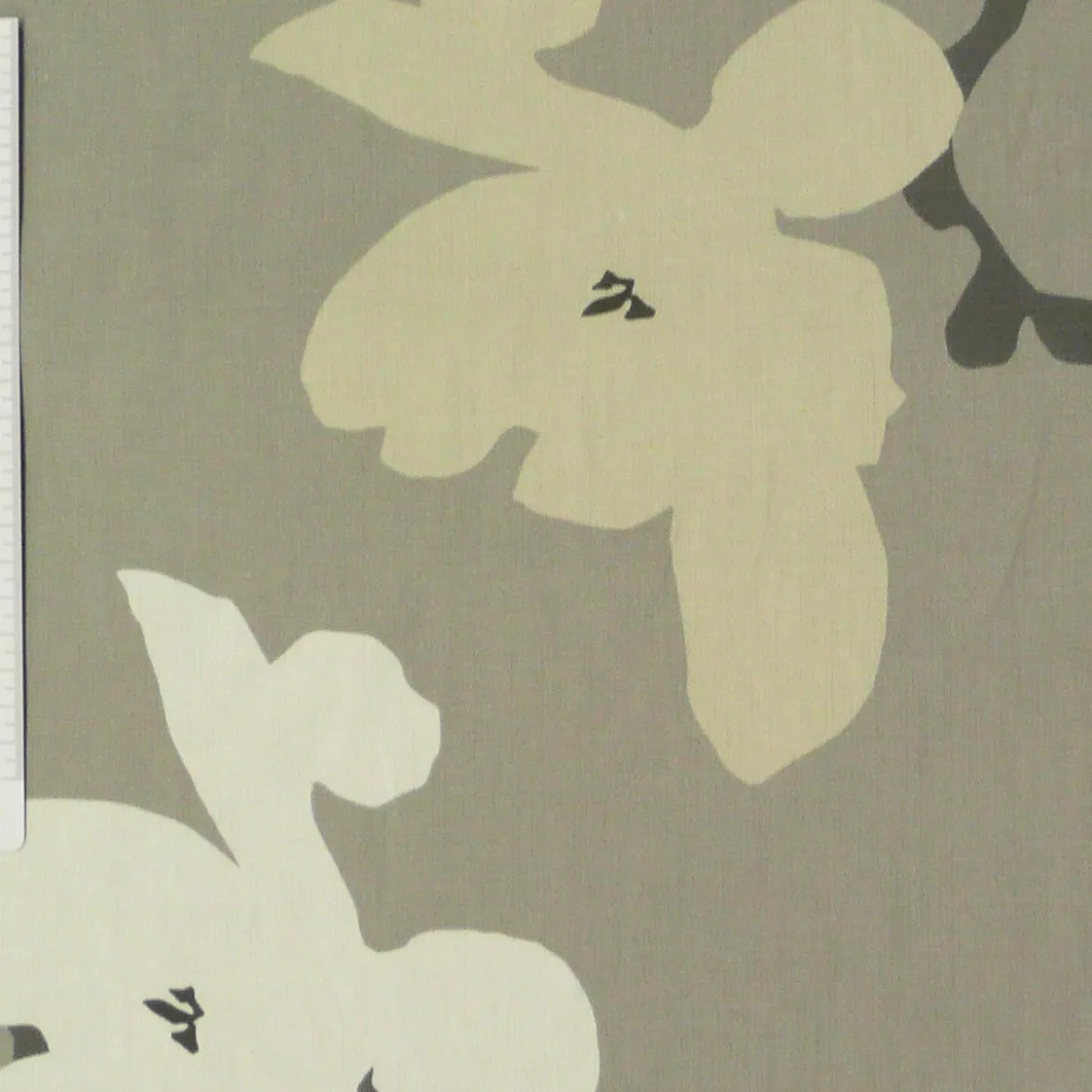 Clarke & Clarke Baumwollstoff Blumen Äste Tilda taupe grau creme