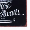 Clayre & Eef Schild Adventure Awaits Metall schwarz weiß 19x24cm
