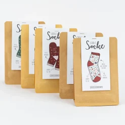 Coole Socke Weihnachten Frohes Fest Geschenke Tannenzweige Zuckerstangen beige bunt 41-45