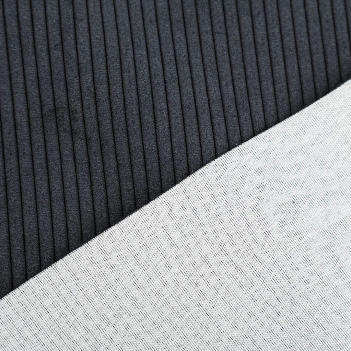 Cord Polsterstoff mit Fleckschutz Capri uni schwarz 1,45m Breite