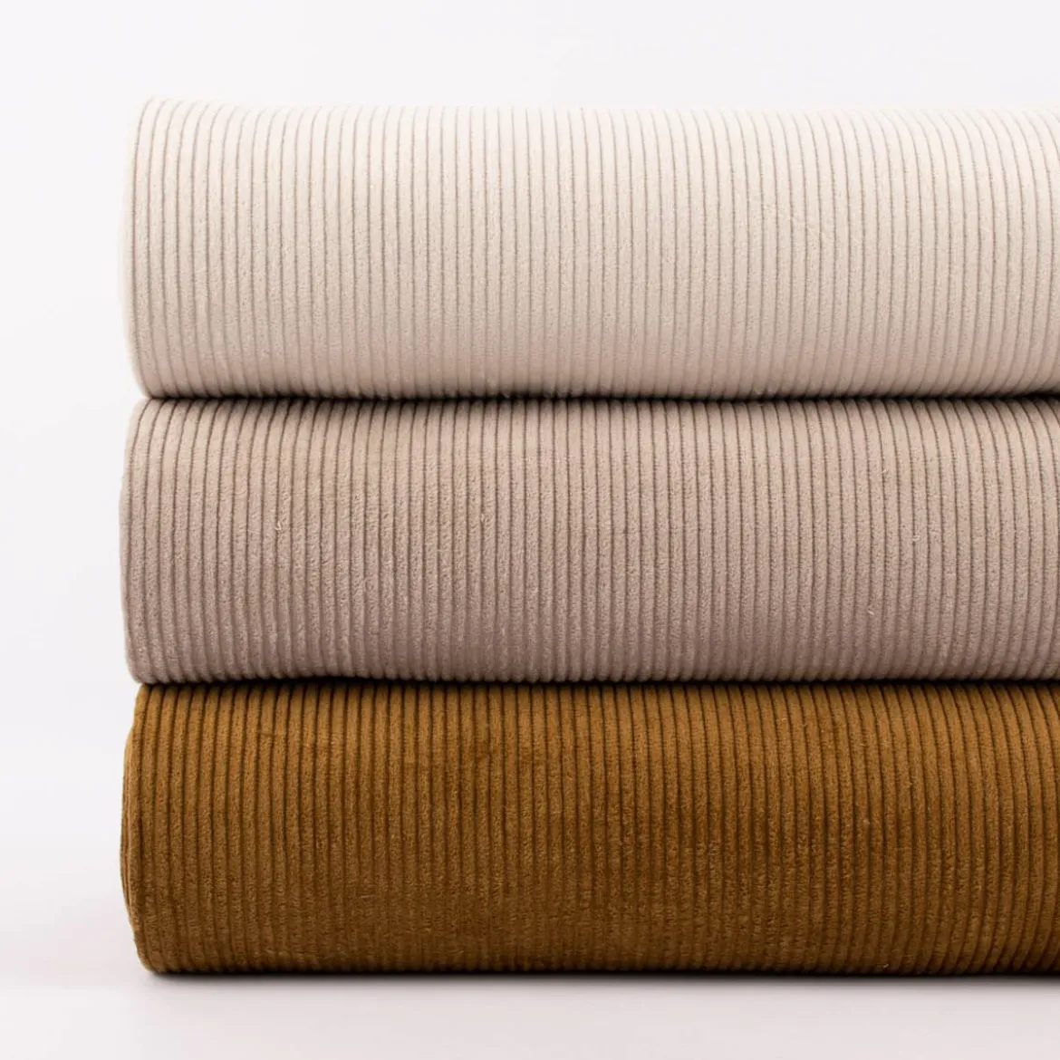 Cord Stoff aus Baumwolle Bekleidungsstoff Dekostoff 4,5W grob vorgewaschen einfarbig helles beige 1,4m Breite