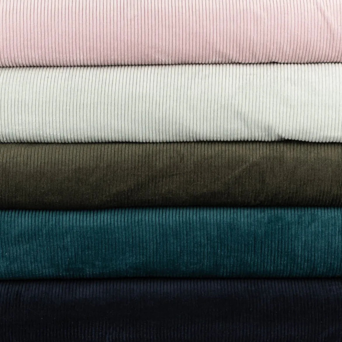 Cord Stoff aus Baumwolle Bekleidungsstoff Dekostoff 4,5W grob vorgewaschen einfarbig smaragd grün 1,4m Breite