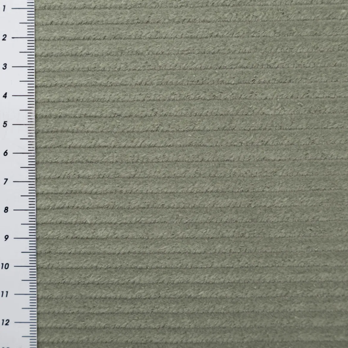 Cord Stoff aus Baumwolle Bekleidungsstoff Dekostoff 4,5W grob vorgewaschen einfarbig salbei-grün 1,4m Breite