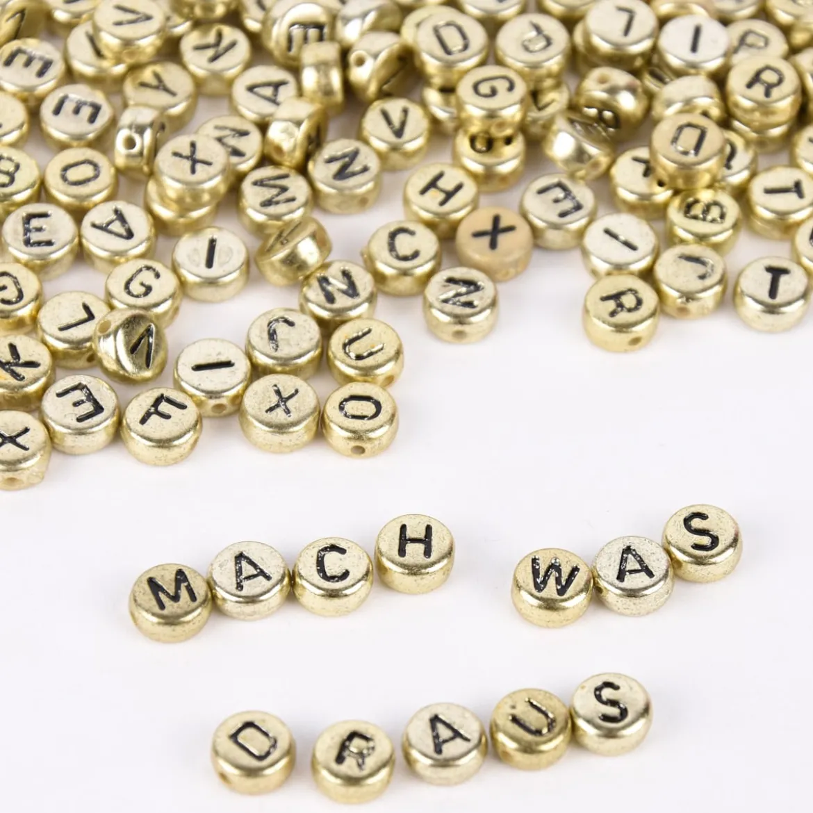 Creativ Company Buchstaben Perlen Set 200 Stück goldfarbig 7mm