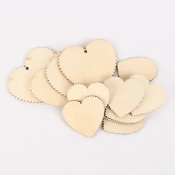 Creativ Company Dekoherzen mit gewelltem Rand 12 Stück verschieden groß Holz natur