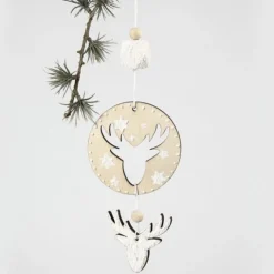 Creativ Company 2-in-1 Deko Hänger 4 Weihnachtsmotive 8 Stück Holz natur 7x7cm