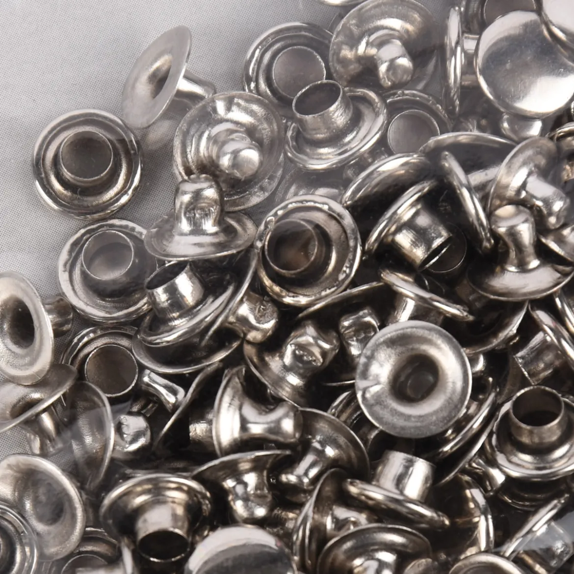 Creativ Company Nieten Metall silberfarbig 50 Stück 7mm