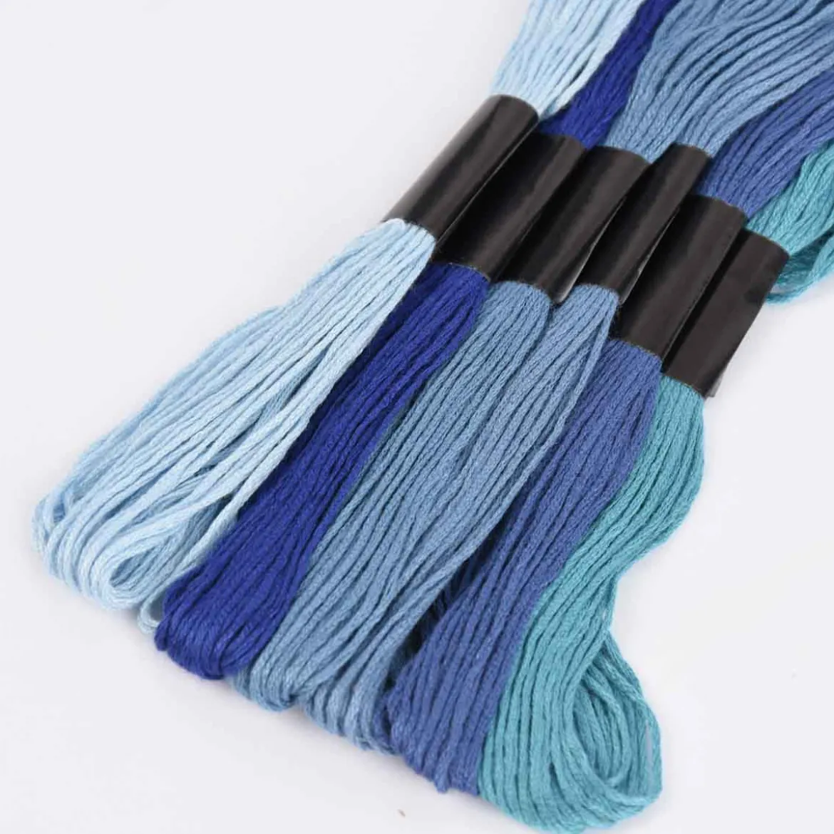 Creativ Company Stickgarn 6 Stück abgestimmte Farben Blautöne 1mmx8m