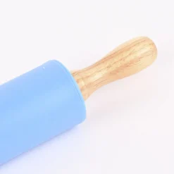 Creativ Company Teigrolle aus Silikon mit Holzgriff 4,5x23cm