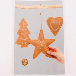 Creativ Company Weihnachtsbastelset für 3 Lederpapierhänger natur