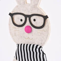 Deko Hase mit Brille und Halstuch Filz Holz natur schwarz weiß mit oder ohne Knickohr 23x58x5cm