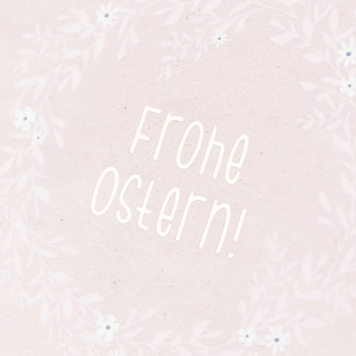 Doppelkarte Frohe Ostern Blumenkranz beige rosa weiß 12x17cm von Grafik Werkstatt