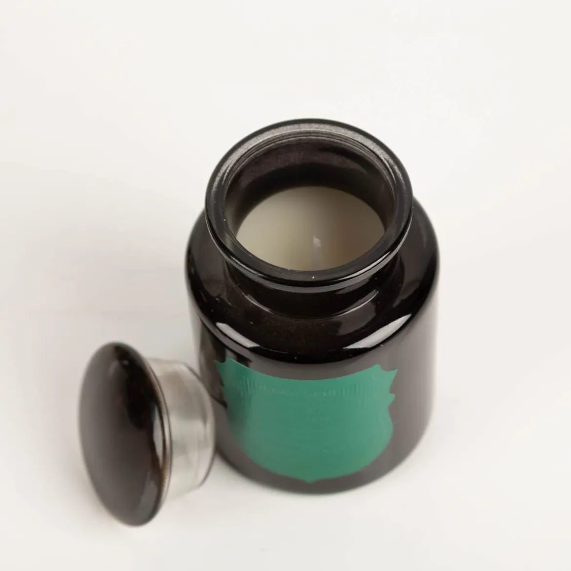 Duftkerze Sojakerze Apothecary Noir Tabac & Pine 226gr von Paddywax