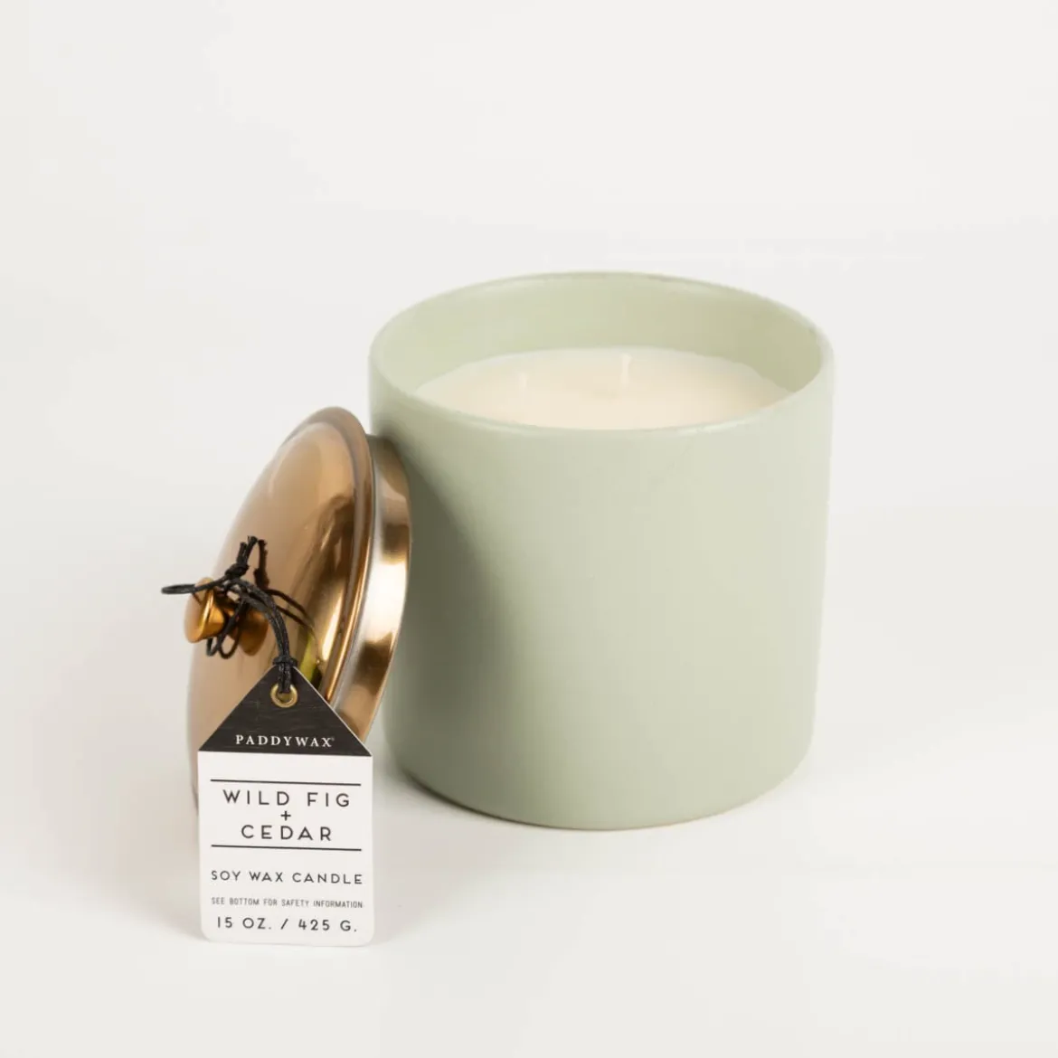 Duftkerze Sojakerze Hygge Sage Wild Fig & Cedar 425g mit 3 Dochten im Keramiktopf mit Metalldeckel von Paddywax