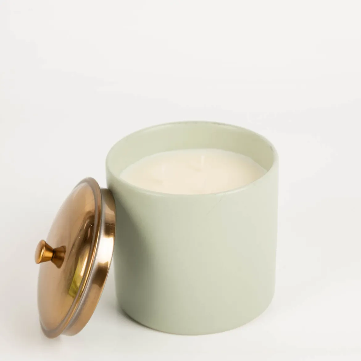 Duftkerze Sojakerze Hygge Sage Wild Fig & Cedar 425g mit 3 Dochten im Keramiktopf mit Metalldeckel von Paddywax