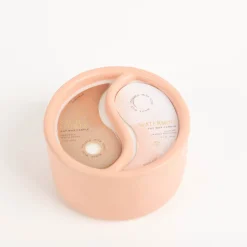 Duftkerze Sojakerze Yin-Yang Dusty Pink Cactus Flower/Watermint 311gr im Keramiktopf von Paddywax