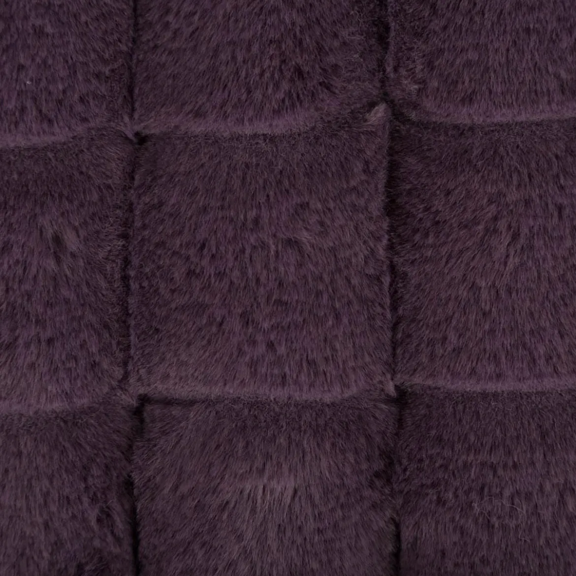 Fellimitat Plüschstoff Relief Karo lila 1,58m Breite