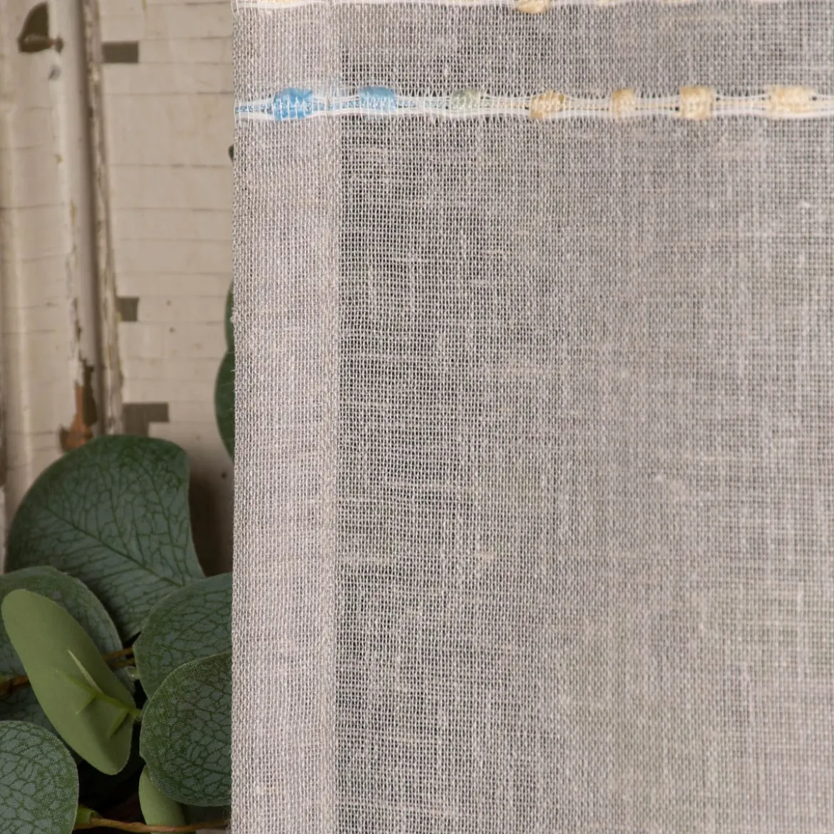 Fertigschal mit Schlaufenband Streifen und Punkte grau weiß blau gelb 140x245cm