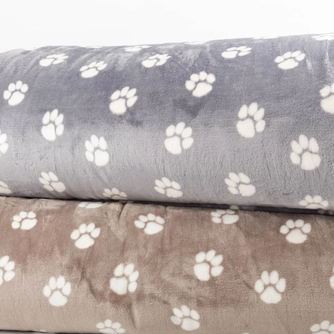 Fleece Stoff Pfoten weich & pflegeleicht Hellgrau 1,45m