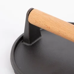 Fleischpresse aus Gusseisen mit Holzgriff schwarz natur 17,8x5cm