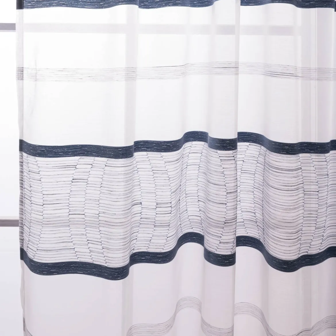Gardine Emiliana verdeckte Schlaufen Scherli Streifen weiß blau 144x245cm (BxH)