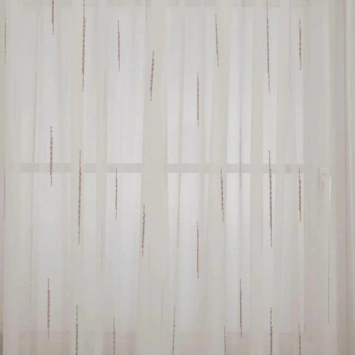 Gardine mit Schlaufenband Voile Boucle-Streifen Wollweiß Grau in div. Größen