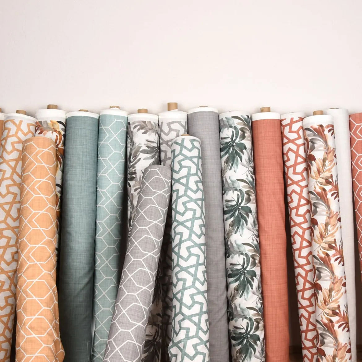 Gardinenstoff Dekostoff Jacquard Digitaldruck Geometrie Sechseck gelb beige 1,4m Breite