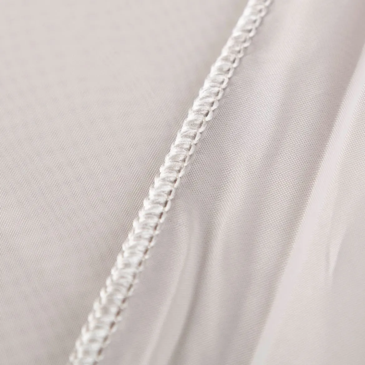 Gardinenstoff Soft Voile transparent uni hellgrau mit Bleiband 320cm Breite