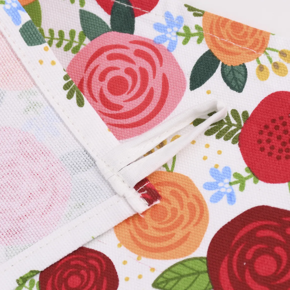 Grafik Werkstatt Geschirrtuch Rosen Kochen ist Liebe weiß bunt 45x68cm
