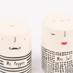 Grafik Werkstatt Salz- und Pfefferstreuer-Set Mrs. Salt & Mr. Pepper 2tlg