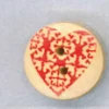 Holzknopf rund 20mm Herz Ornament rot