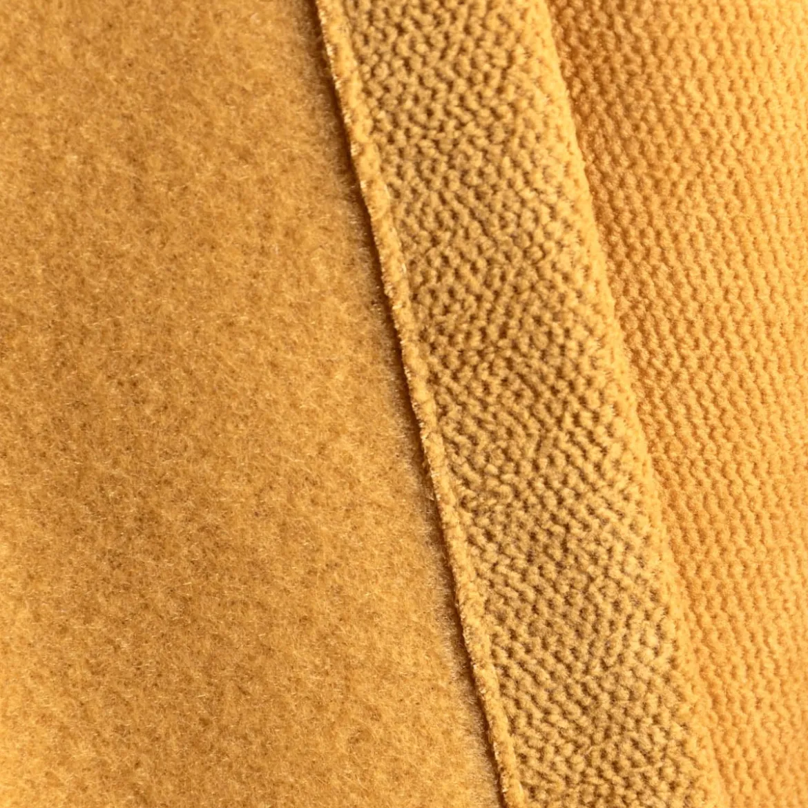 3-in-1 Thermovorhang Dim-Out Akustik mit Ösenaufhängung uni honig gelb strukturiert 140x260cm